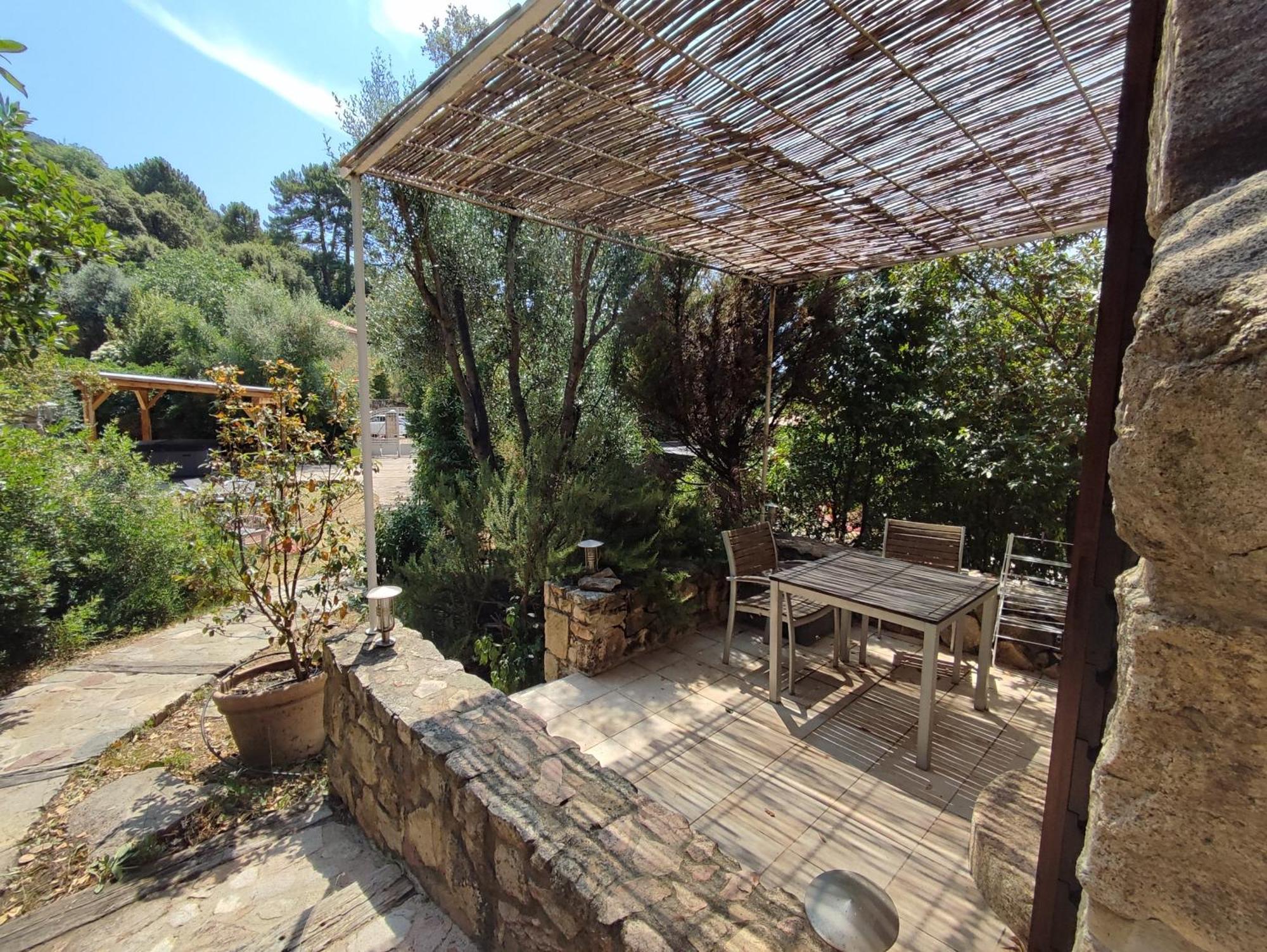 Entre Mer & Maquis, L'Ame De La Corse En Gites De Charme Avec Jacuzzi, Proche Ajaccio Peri Номер фото